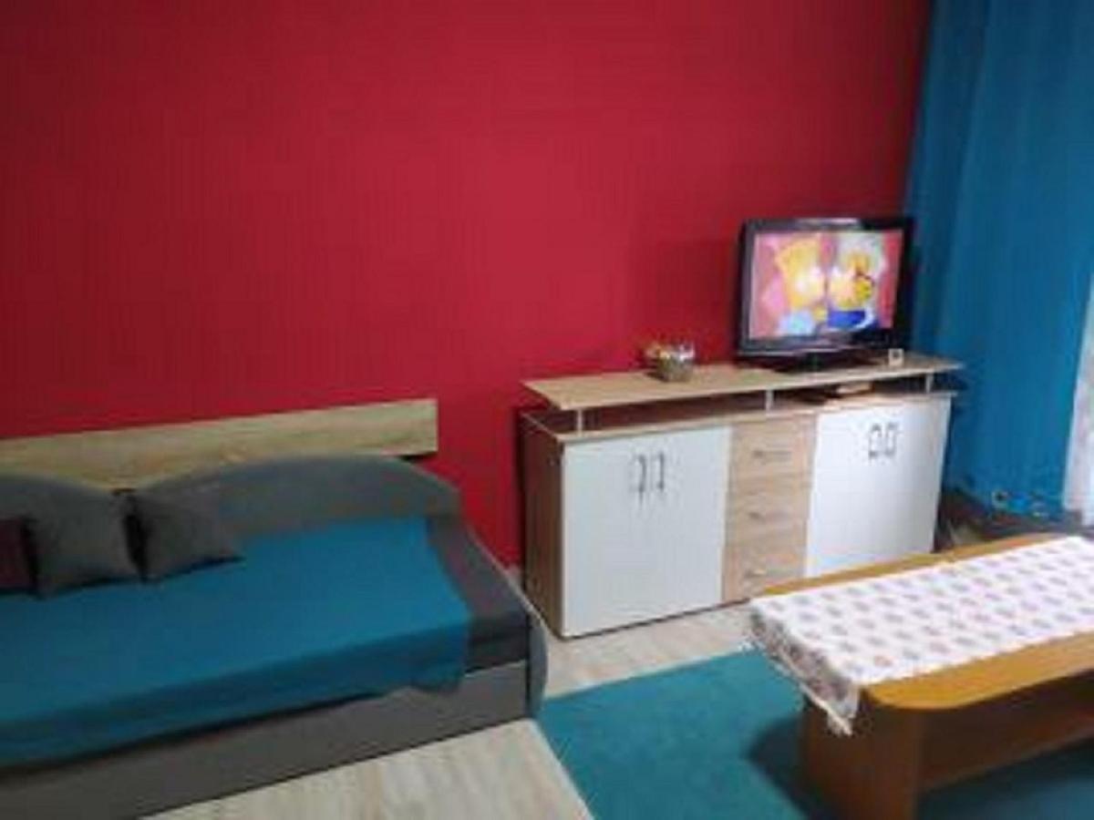 Apartman U Petru 1 Яхимов Екстериор снимка